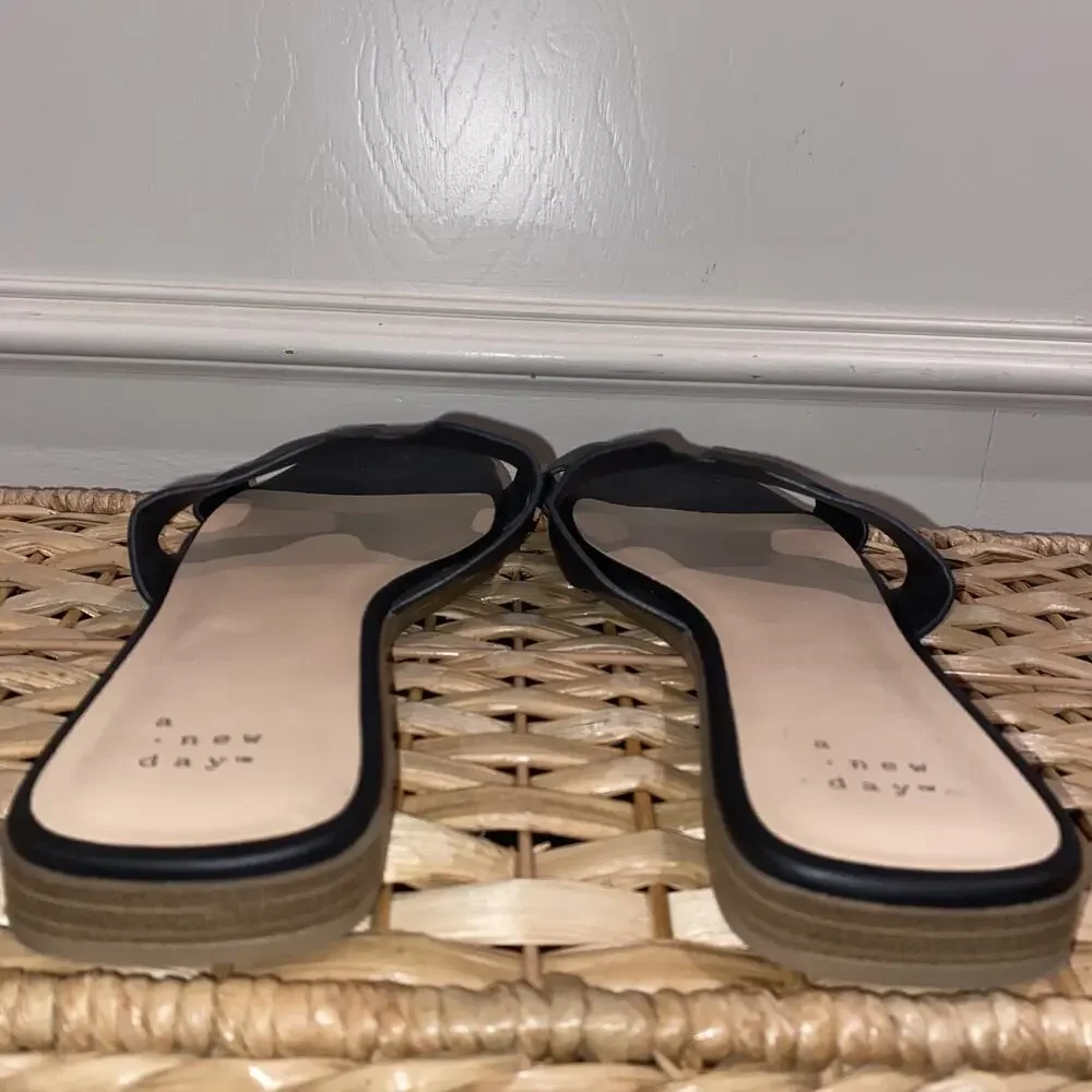 Nina Slide Sandals Sz 9.5 Women Black Faux Leather H-Band Casual Slip-On